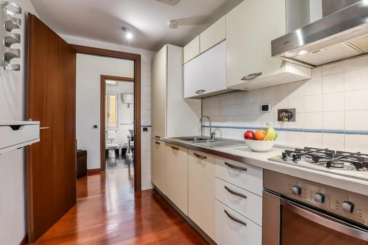 ATRHOME Belsiana Roma Appartamento